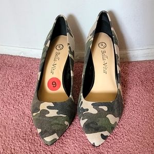 Bella Vita Camo Pumps NEW!